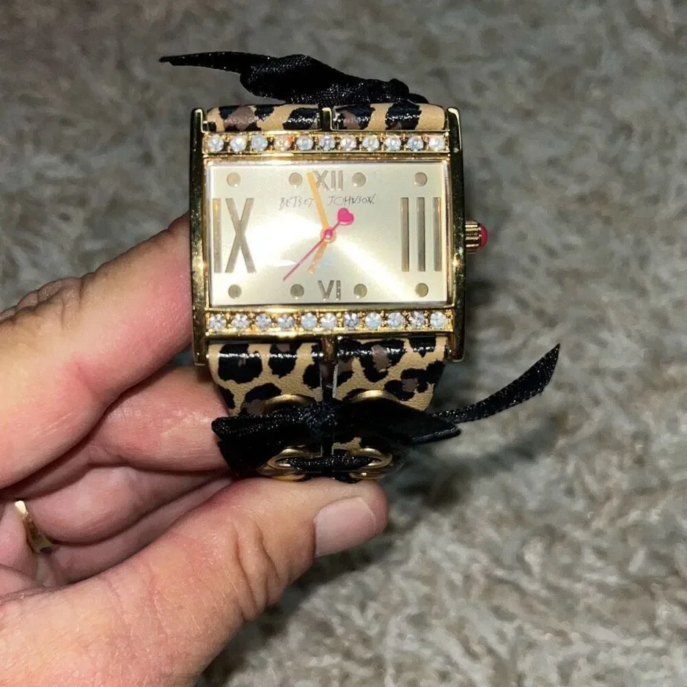 Betsey Johnson Large Square Faced Gold Tone Women’s Quartz Watch Cheetah Print B